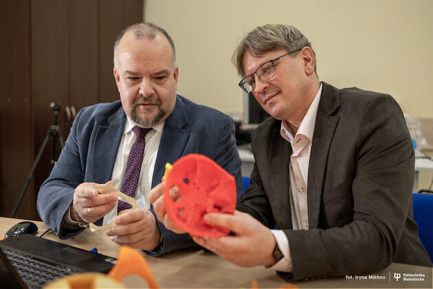 Naukowcy z Politechniki Białostockiej opracowali patent na implant