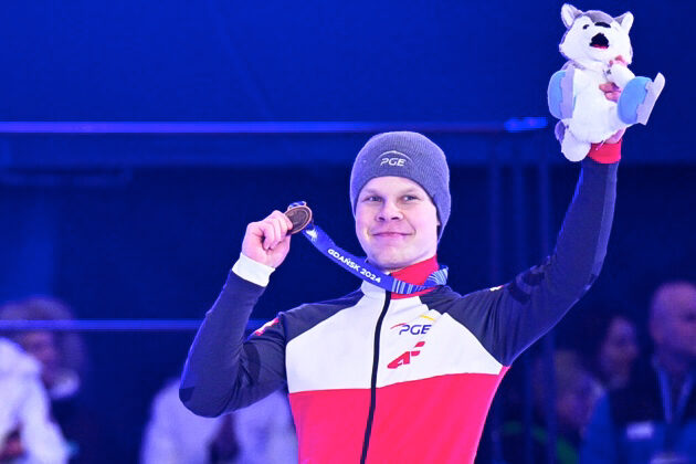 Zawodnicy Juvenii z brązowymi medalami Pucharu Świata