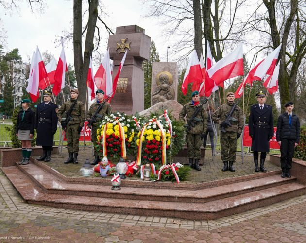 Białystok odda hołd ofiarom Katynia i Sybiru