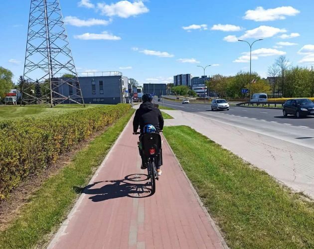 Sezon na rowery i hulajnogi w pełni. Straż Miejska przypomina o kilku zasadach