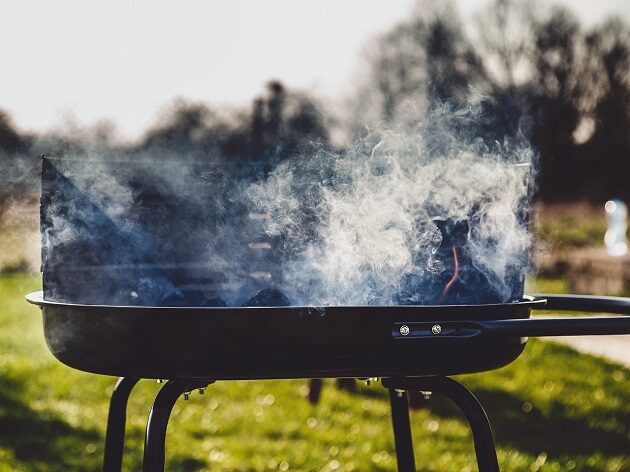 Grill na balkonie albo na łonie natury? Możesz słono za to zapłacić