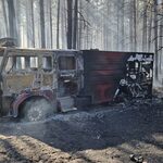 Ogromny pożar lasu. Spłonął wóz strażacki 