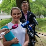 Wracają wakacyjne zajęcia jogi w ogrodach pałacowych. Wstęp wolny