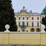 UMB jako jedyna uczelnia zaprasza na bezpłatne studia stacjonarne w 75 proc. on-line 