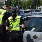 Straż Miejska w Białymstoku ostrzega przed tym zachowaniem. Może doprowadzić do tragedii