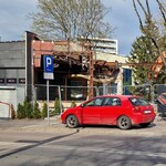 Był tam Bar Ruczaj, potem klub nocny. Trwa rozbiórka słynnego pawilonu