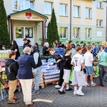 Wielkanocne paczki żywnościowe trafią do potrzebujących. Są warte ponad 60 tys. zł
