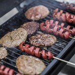 Czy grillowanie na balkonie jest dozwolone? Te przepisy mogą cię zaskoczyć