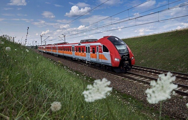 Wyjeżdżasz na majówkę pociągiem? Są dodatkowe połączenia i promocje