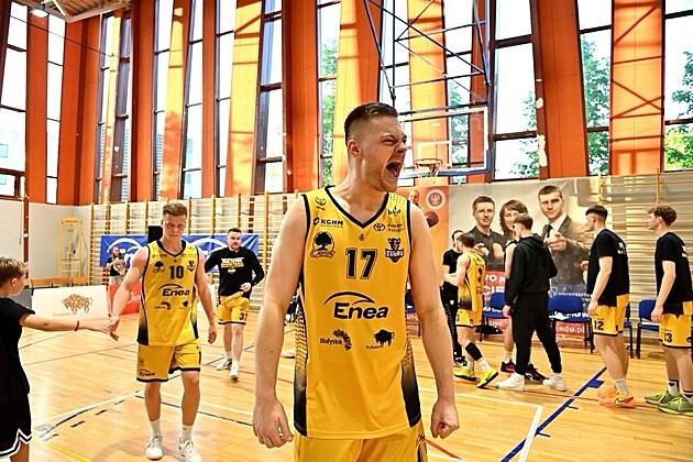 Żubry w półfinale! I liga coraz bliżej