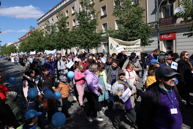 Marsz Godności w Białymstoku. Wspólnie o prawach i potrzebach osób z niepełnosprawnościami