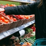 Ceny codziennych zakupów znów w górę. Rośnie presja na portfele Polaków