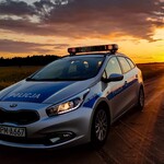 Jechał całą szerokością jezdni. Policjant po służbie odebrał mu kluczyki