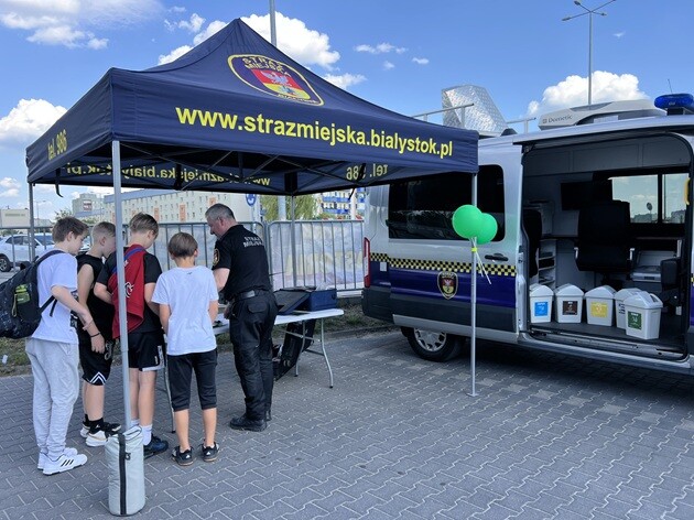 14 lokalizacji, setki rozmów. Straż Miejska uczy ekologii