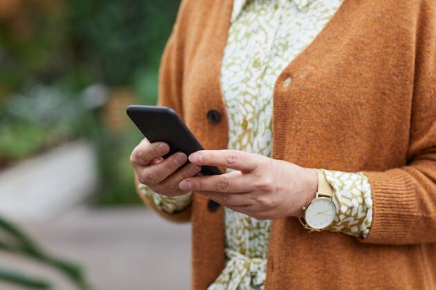 Telefoniczna pułapka na seniorów. Oszuści wyłudzili fortunę