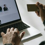 UOKIK ostrzega. Sklepy podszywają się pod polskie marki 