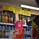 Alkohol nie dla nieletnich. Straż Miejska kontroluje punkty sprzedaży