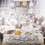 „Od świtu do zmierzchu” – nowa wystawa w PMKL o rytuałach życia i śmierci