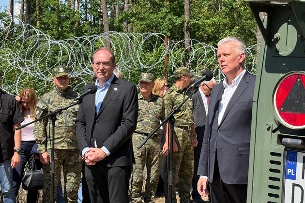 Ministrowie Polski i Niemiec spotkali się na granicy. Wspólnie walczą z migracją