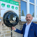 Nowe defibrylatory AED w Choroszczy. Szybka pomoc może być teraz o krok bliżej
