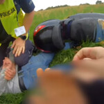 4 km pościgu przez pola. Motorowerzysta miał 2 promile [WIDEO]