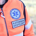 Ratownicy w opałach. Pijany syn pacjentki rzucił się na medyków