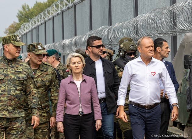 Premier Donald Tusk i Ursula von der Leyen na polsko-białoruskiej granicy