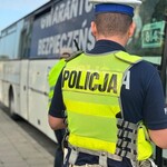 Bezpieczna droga do szkoły. Policja kontroluje autobusy i okolice placówek