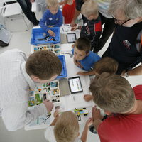 Konstruowanie i programowanie Lego WeDo 2.0 Roboty Lego Robotyka i programowanie  Zajęcia pozalekcyjne  Lego WeDo  KochamRoboty