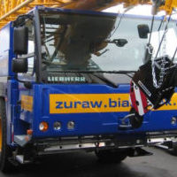Żuraw Białystok. Usługi dźwigowe, mobilny żuraw wieżowy i rusztowania