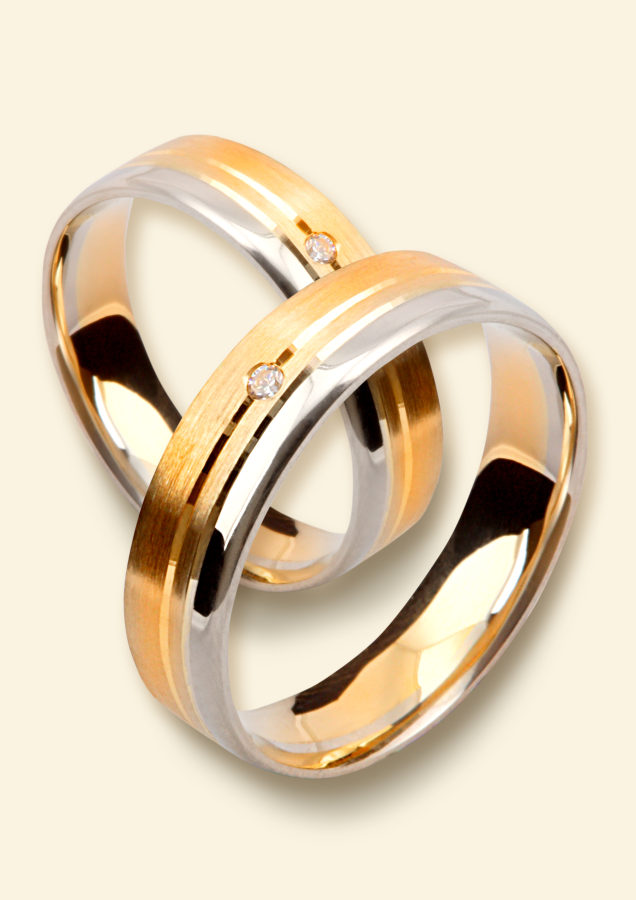Ломбарды золотых колец купить. Обручальные кольца в ломбарде. Обручальные кольца Кристалл. Обручальные кольца из керамики. Ломбард золотое обручальное кольцо.