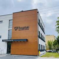 Bagiński Implantologia i Estetyka