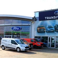 Auto Dealer FORD BIACOMEX Autoryzowany salon i serwis