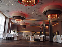 RESTAURACJA NASTROJE
