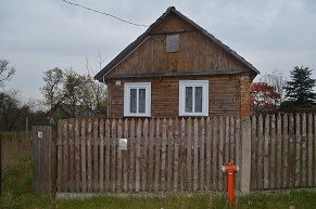 Siedlisko na skraju niewielkiej wsi Oziabły. (Cena-59 000 zł)
