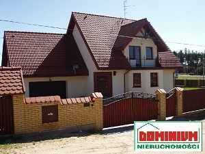 DOM W OGRODNICZKACH