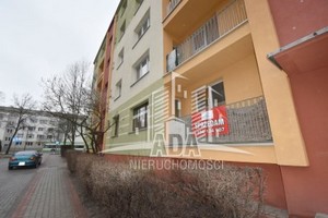 ** Piłsudskiego 15, mieszkanie lub LOKAL **