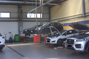 Auto Serwis Samochodów Osobowych i Dostawczych zatrudni samodzielnego mechanika samochodowego.