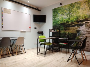 Klimatyczny lokal do wynajęcia, ul. Wiejska 70