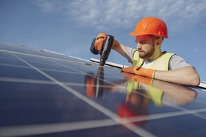 ZATRUDNIĘ pracowników do montażu instalacji fotowoltaicznych DEKARZ ELEKTRYK